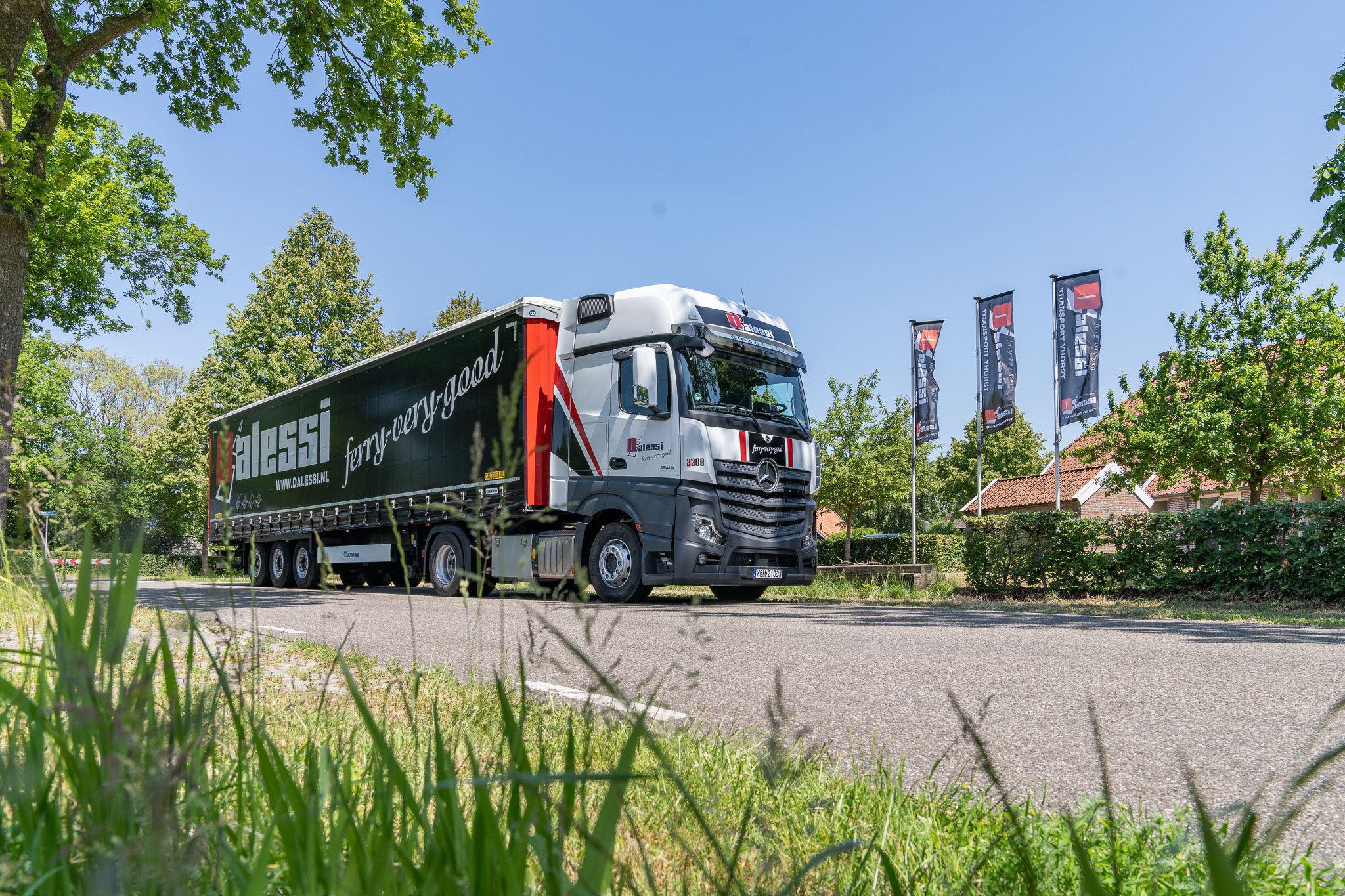 Photograph for Dalessi International Transport, Transportation/Trucking/Railroad business in Manchester